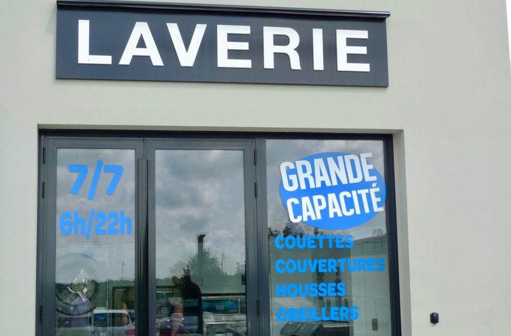 Visite guidée de la laverie automatique de Champdeniers